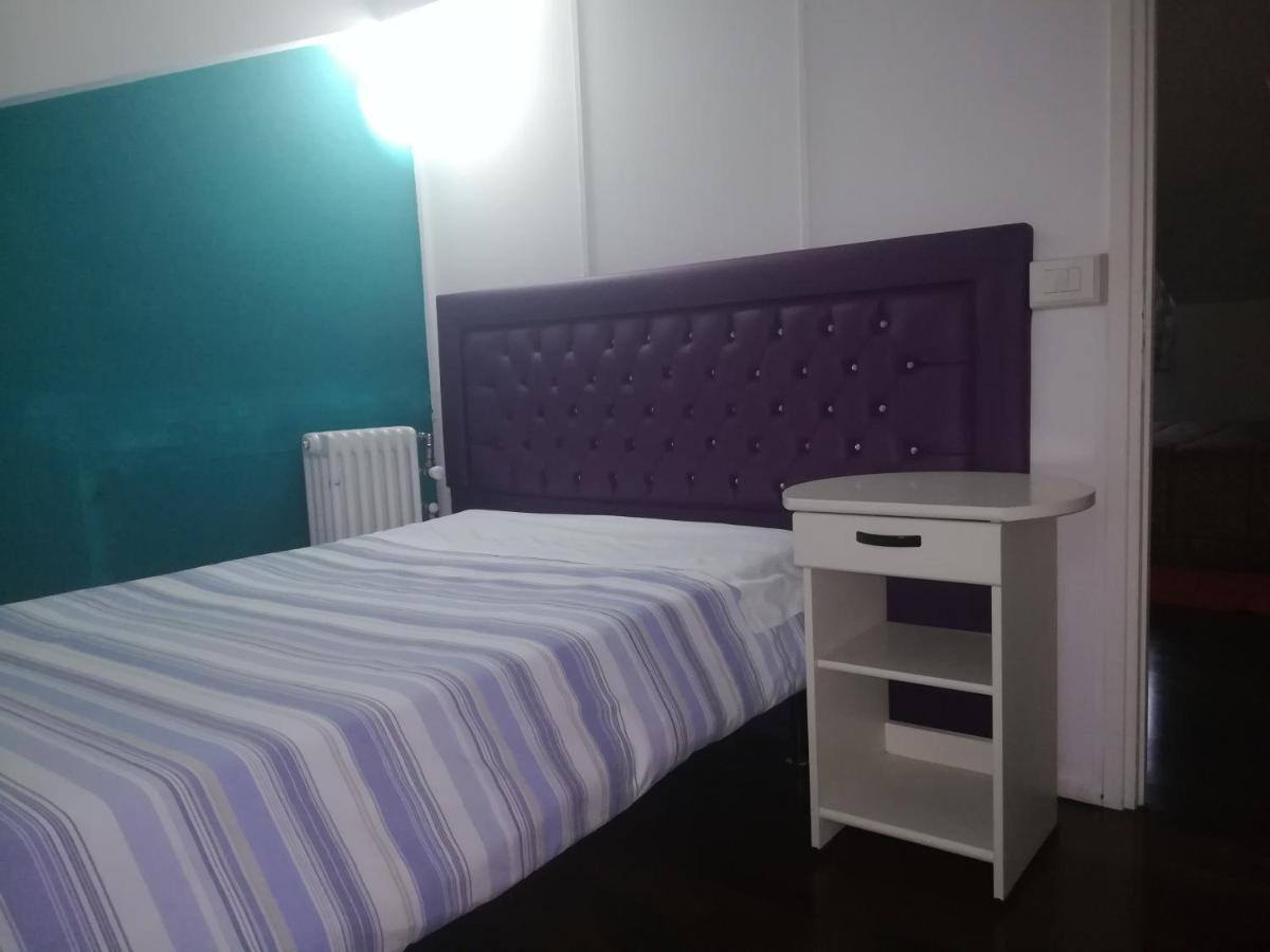 סומה קאמפניה Villa Magnolia Garda Lake מראה חיצוני תמונה