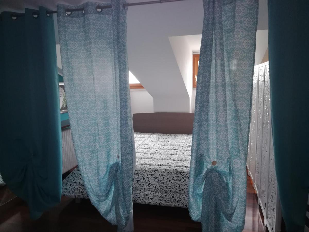 סומה קאמפניה Villa Magnolia Garda Lake מראה חיצוני תמונה