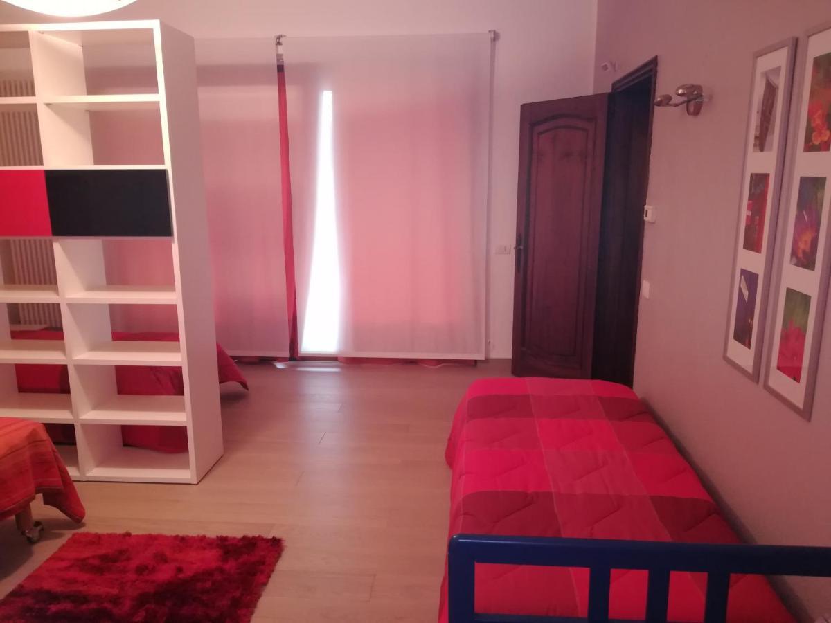 סומה קאמפניה Villa Magnolia Garda Lake מראה חיצוני תמונה