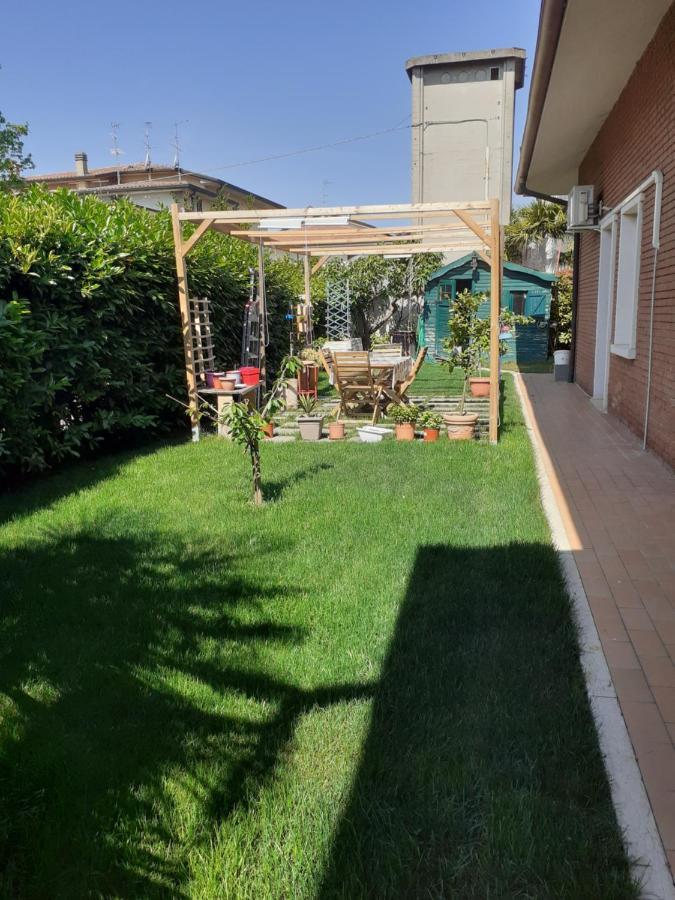 סומה קאמפניה Villa Magnolia Garda Lake מראה חיצוני תמונה