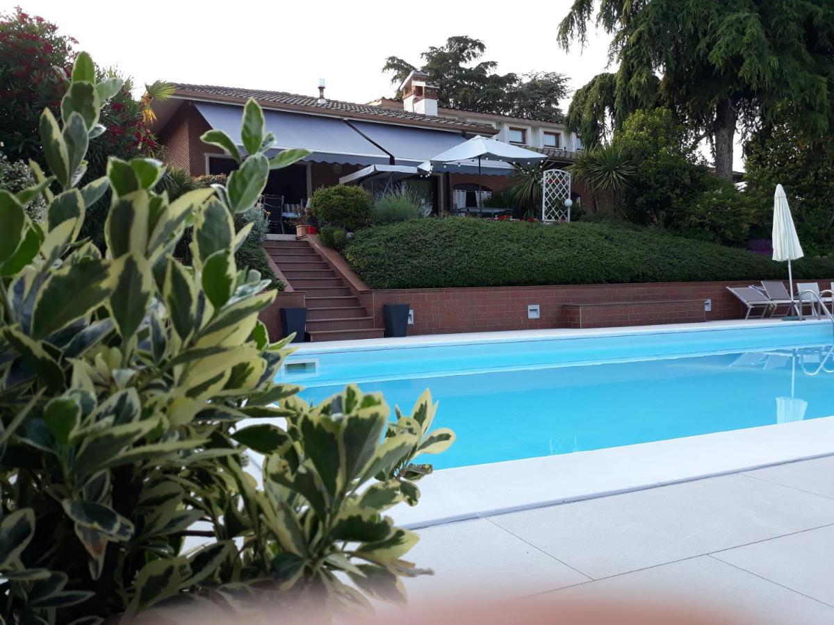 סומה קאמפניה Villa Magnolia Garda Lake מראה חיצוני תמונה