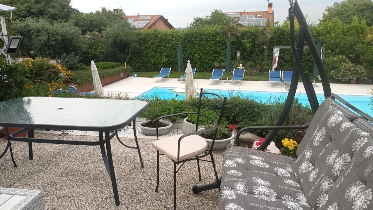 סומה קאמפניה Villa Magnolia Garda Lake מראה חיצוני תמונה